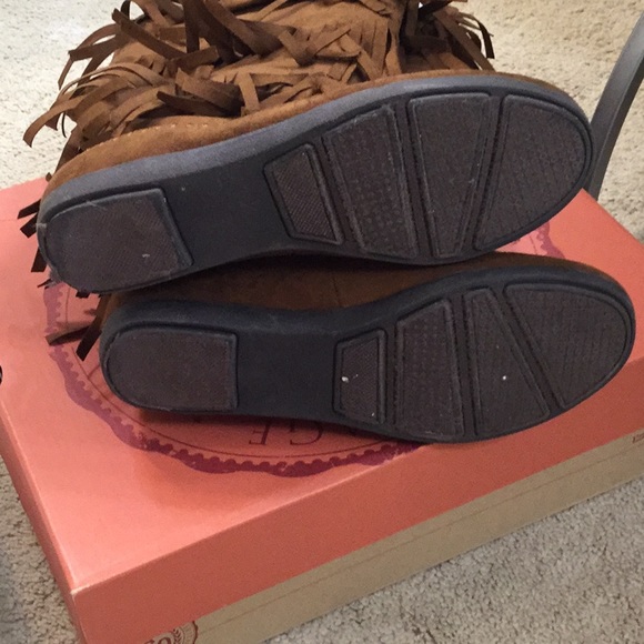 Tan Fringe Calf Boots - Picture 3 of 4